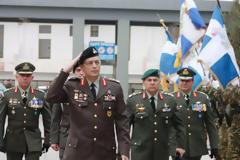 Μετά την άδικη αποστρατεία του επανέρχεται σαν Αρχηγός Ενόπλων Δυνάμεων ή Υπουργός Αμύνης