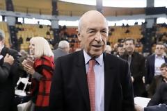 «Θυμωμένος» από τις εξελίξεις στο ΚΙΝΑΛ φέρεται να δηλώνει ο Κ. Σημίτης