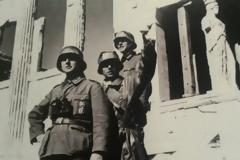 Πρέπει να δοθούν στην Ελλάδα οι αποζημιώσεις – Τι υποστηρίζουν Γερμανοί πολιτικοί και ιστορικοί