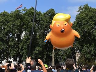 Φωτογραφία για Το μπαλόνι «Trump Baby» θα πετάξει και πάλι στον ουρανό του Λονδίνου