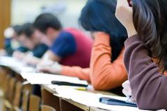 ΠΑΝΕΛΛΑΔΙΚΕΣ ΕΞΕΤΑΣΕΙΣ: Να είσαι ή να φαίνεσαι;