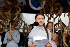 16χρονη δεν θα πάει σχολείο για ένα χρόνο για να αγωνιστεί για το κλίμα