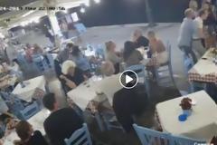 Ενας πελάτης καταστήματος πνίγεται από φαγητό αλλά έχει την τύχη να γνωρίζει κάποιος από πρώτες βοήθειες (video)