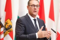 Ο Στράχε υπέβαλε μηνύσεις κατά του Der Spiegel και της Süddeutsche Zeitung