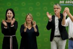 Εκτοξεύονται οι Πράσινοι μετά τις ευρωεκλογές - Πνέει τα λοίσθια ο κυβερνητικός συνασπισμός