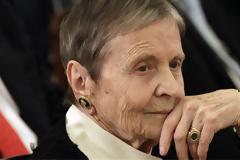 Ελένη Γλύκατζη-Αρβελέρ: Μου επιτίθενται η Χρυσή Αυγή και ο Πολάκης - Είναι βέβαιο ότι έχω δίκιο