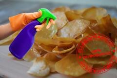 Καταρρίπτεται η «προειδοποίηση του ΕΦΕΤ για τα πατατάκια με καθαριστικό μπάνιου»