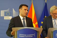 Γιούνκερ: H Συμφωνία των Πρεσπών έγινε μεταξύ κρατών και όχι κυβερνήσεων
