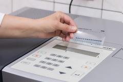 Συνάντηση στο υπ. Υγείας για τα διαγνωστικά εργαστήρια