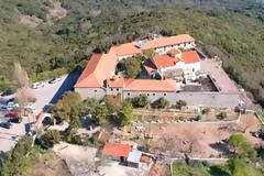 ΒΙΝΤΕΟ: Στο Μοναστήρι της Κοιμήσεως της Θεοτόκου στο Λιγοβίτσι!