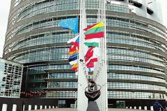 Έκθεση Κομισιόν: Με ρίσκο η επίτευξη των στόχων