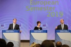 «Καμπανάκι» κινδύνου για τα δημοσιονομικά από Μοσκοβισί και Ντομπρόβσκις