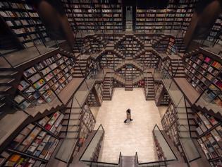 Φωτογραφία για Ένα σχεδόν εξωπραγματικό βιβλιοπωλείο με έμπνευση από τον Έσερ