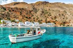 Το μικρό ψαροχώρι που δεν έχει δρόμους και δεν κυκλοφορούν αυτοκίνητα