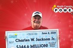 Είδε τα νούμερα σε... μπισκότο της τύχης και κέρδισε 344,6 εκατ. δολάρια