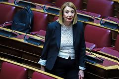 Τασία για πρόσληψη της κόρης της στη Βουλή: Αξιοποιήθηκαν κάποιες γνωριμίες...