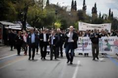 Φυσικοθεραπευτές: Προ των πυλών η αναστολή υπηρεσιών στους ασφαλισμένους του ΕΟΠΥΥ