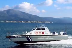 Θαλάσσια καταδίωξη στον Μύτικα- Έκλεψαν βάρκα και επιχείρησαν να κλέψουν ψάρια από ιχθυοτροφείο