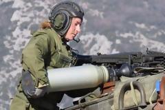 Γιατί η υποχρέωση στράτευσης ισχύει μόνο για άνδρες;