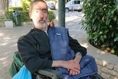 Σώστε τον Παναγιώτη Χατζηγιάννη, πάσχει από σκλήρυνση κατά πλάκας και ζει στον δρόμο