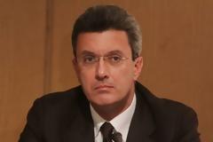 O Χατζηνικολάου «ξέσκισε» τον Σημίτη που βλέπει «νέα Ίμια»