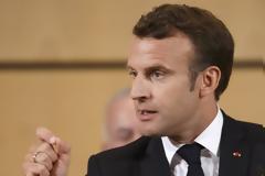 Ο Μακρόν κατήγγειλε τον «καπιταλισμό που τρελάθηκε»