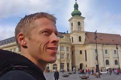 Ο άνθρωπος που ταξίδεψε σε όλες τις χώρες του κόσμου - Ποιες είναι οι 12 καλύτερες που προτείνει να επισκεφτείτε (φωτογραφίες)