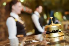 Γεμάτα τα αεροδρόμια, 