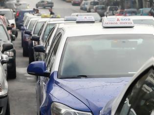 Φωτογραφία για Οδηγοί ταξί εκτελούσαν «κούρσες» με tablet κι απενεργοποιημένα ταξίμετρα