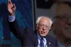 Πρώτο ντιμπέιτ των Δημοκρατικών με Μπάιντεν και Σάντερς