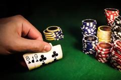 Πέντε τρόποι που το πόκερ μπορεί να σας κάνει καλύτερο άνθρωπο