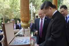 Ο Πούτιν «πάγωσε» τις σχέσεις Ρωσίας - Κίνας με το δώρο γενεθλίων στον Σι Τζινπίνγκ