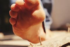 Τραυματιστήκατε; Πότε πρέπει να κάνετε το εμβόλιο για τέτανο;