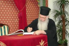 Σεβασμιώτατος Μητροπολίτης Μεσογαίας και Λαυρεωτικής κ. Νικόλαος: «Νὰ ἀνοίξει ἡ καρδιά μας καὶ νὰ γευθεῖ τὸ φῶς τοῦ Χριστοῦ, νὰ δεχθεῖ τὴν χάρι τοῦ Ἁγίου Πνεύματος»