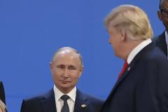 «Σύντομη συνομιλία» και όχι συνάντηση Πούτιν - Τραμπ στην Ιαπωνία