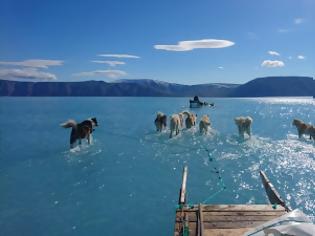 Φωτογραφία για Ανησυχούν οι επιστήμονες: Μέσα σε μόλις 24 ώρες η Γροιλανδία έχασε.. 2 δισ. τόνους πάγου (pics)