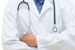 Στα κάγκελα οι γιατροί του ΕΣΥ με τις νέες αποφάσεις Πολάκη για την απόκτηση ειδικότητας