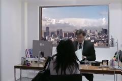 Τρομακτική φάρσα: Πήγαν σε συνέντευξη για δουλειά και… ήρθε το τέλος του κόσμου!  (Funny Video)