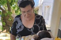 Γυναίκα από το Καμερούν γέννησε σε... βεράντα σπιτιού στη Κω