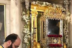 Άγιε Σπυρίδων, καταφυγόντας κινδύνων διάσωσον