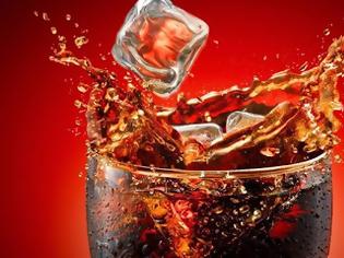 Φωτογραφία για Το απίθανο κόλπο με την coca cola, που θα το κάνετε αμέσως