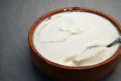 Το γιαούρτι μειώνει τον κίνδυνο ανάπτυξης προκαρκινικών μορφωμάτων