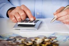 Εκτός 120 δόσεων η μεσαία τάξη λόγω των νέων φόρων