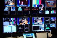 Μισό εκατ. ευρώ από τον Παππά στην Green Pixel Productions για παραγωγή ελληνικών σίριαλ