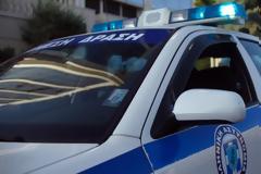 Εργαστήριο κατασκευής πλαστών εγγράφων εντοπίστηκε στον Πειραιά