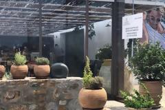 Το Τwitter για το λουκέτο στο εστιατόριο του Salt Bae στη Μύκονο: Μόνο δύο ημέρες;