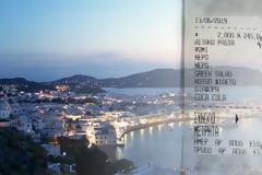 «Ξαναχτύπησε» ο εστιάτορας με τα... χρυσά καλαμαράκια - 78 ευρώ το φιλέτο κοτόπουλο!