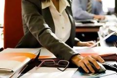 Νέα μελέτη: Μόνο μια μέρα την εβδομάδα πρέπει να δουλεύουμε για να είμαστε καλά