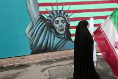 Το Ιράν απειλεί με ανάφλεξη ολόκληρης της περιοχής σε περίπτωση αμερικανικής επίθεσης