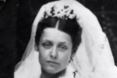 Γιατί οι άνθρωποι δεν χαμογελούν ποτέ στις παλιές φωτογραφίες.. (video)